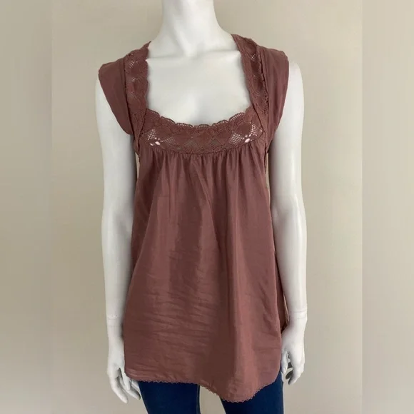 WILFRED lace trimmed silk top. Size XS - Picture 9 of 11
